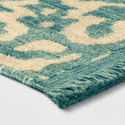 Medallion Diamond Shapes Woven Rug - Threshold 3 Medallion Diamond Shapes Woven Rug - Threshold