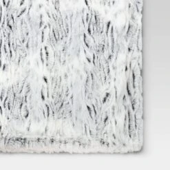 Tipped Snow Leopard Faux Fur Reversible Throw Blanket - Threshold™ -Threshold™ GUEST d3196147 7f14 4b50 abe0 744936275f06