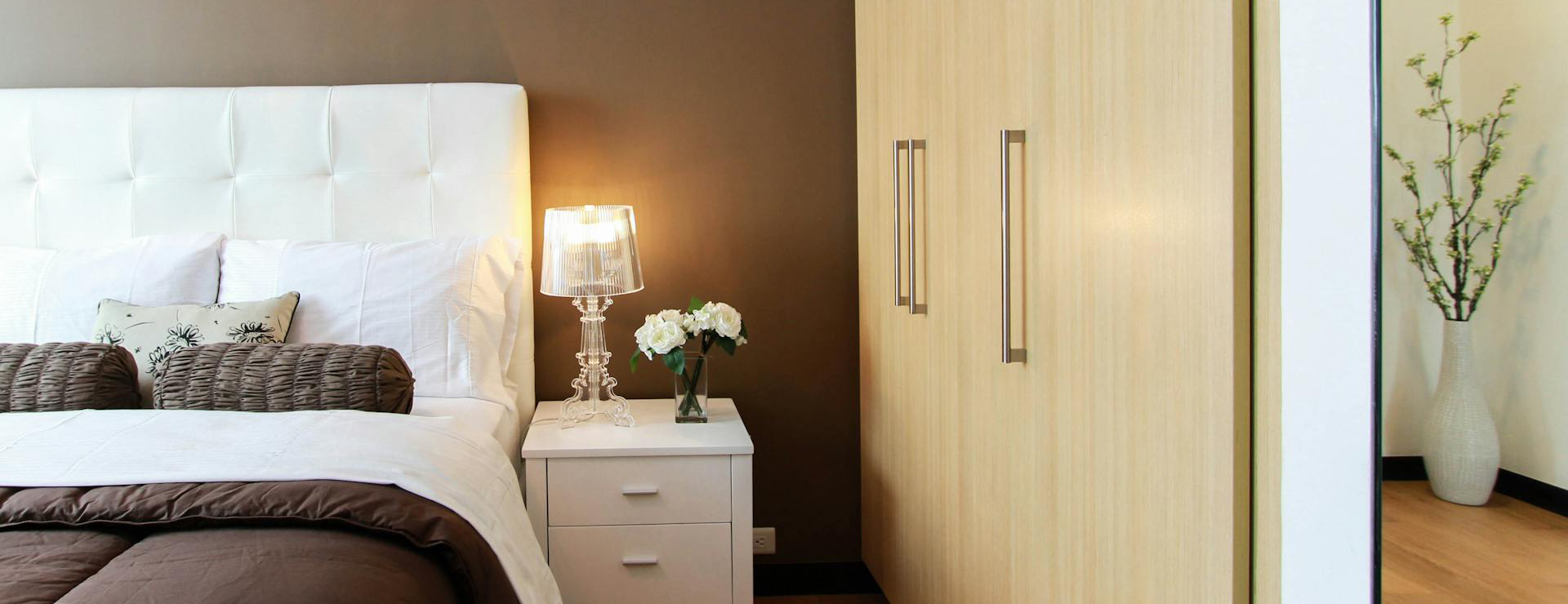 Front Page -Threshold™ pexels marywhitneyph 90319